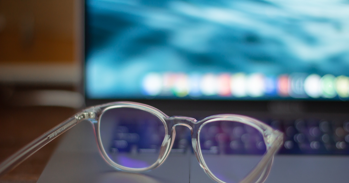Cómo prevenir problemas de visión frente a la pantalla