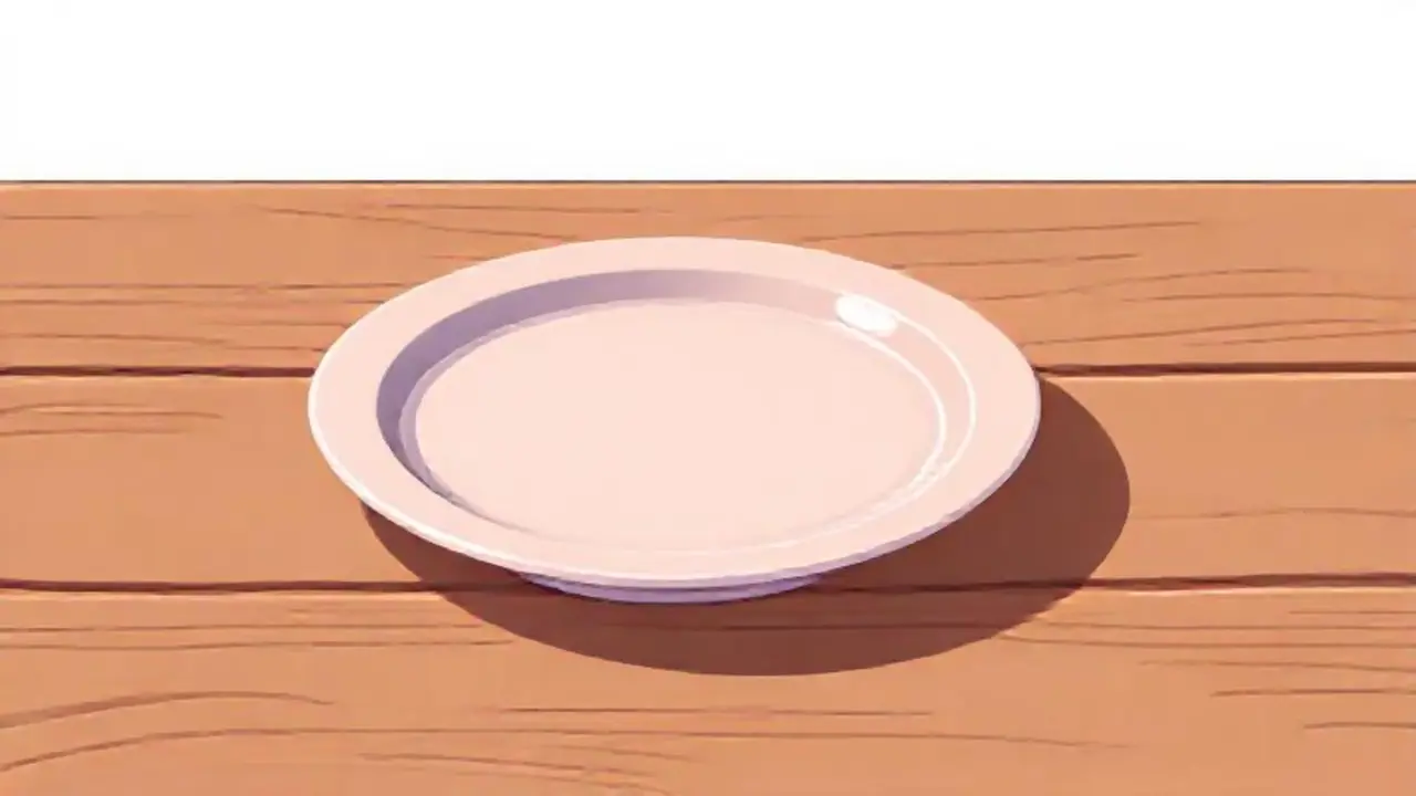 Plato vacío sobre mesa