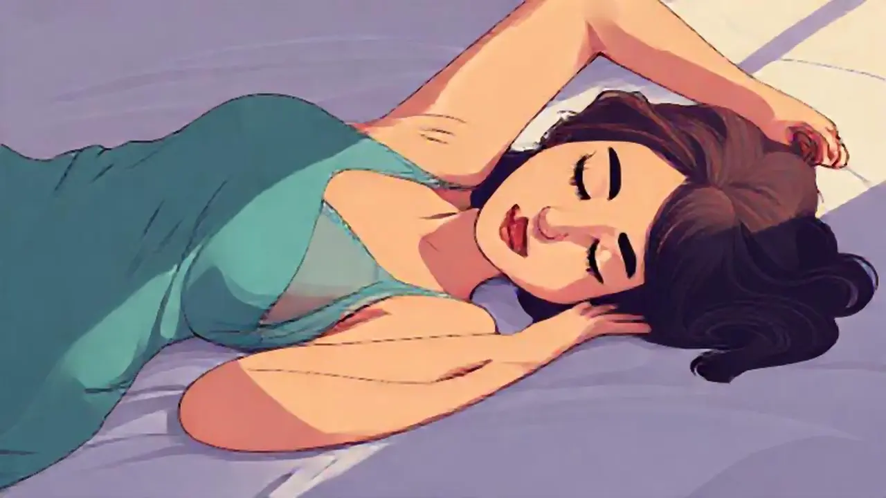 Mujer recostada, luz suave