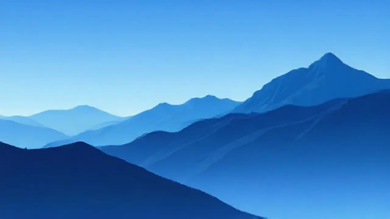 Montañas azules tranquilas