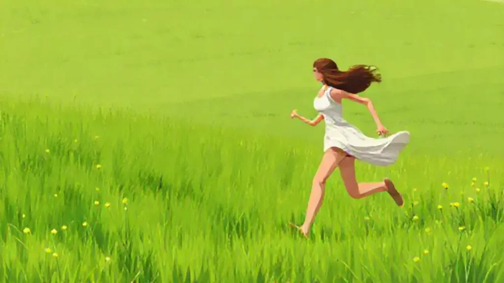 Mujer corre por el prado verde